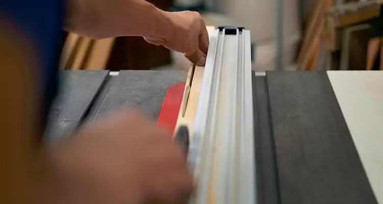 Bifold Door Seal Repair in Dunedin, FL