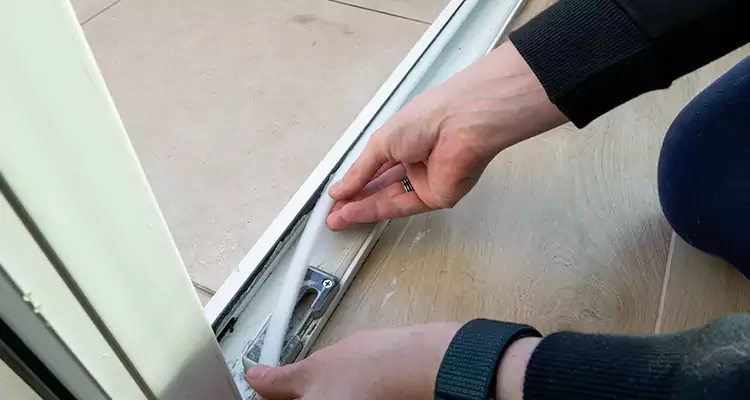 Garage Door Off Track Repair in Dunedin, FL