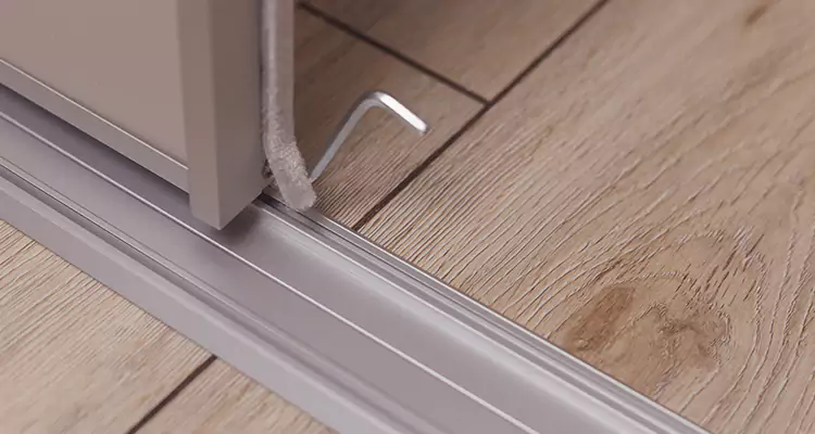 Squeaky Sliding Door Repair in Dunedin, FL