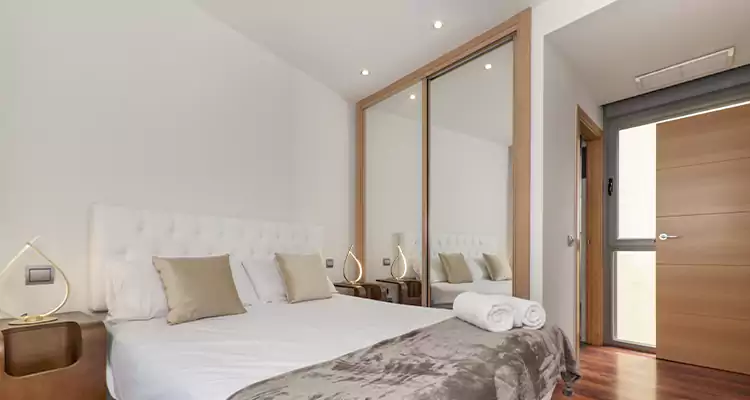 Sliding Wardrobe Door Mirror Replacement in Dunedin, FL