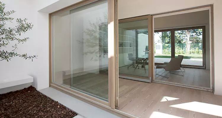 Sliding Screen Door Bottom Track Replacement in Dunedin, FL